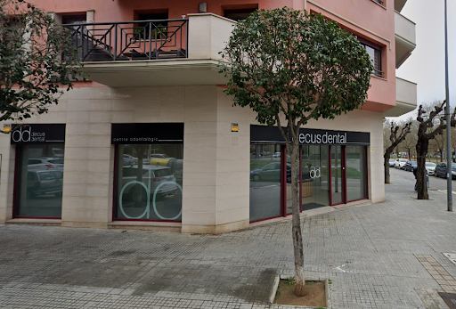 Decus Dental Centre Odontològic
