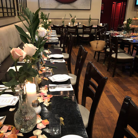 Mercato Kitchen & Cocktails by null