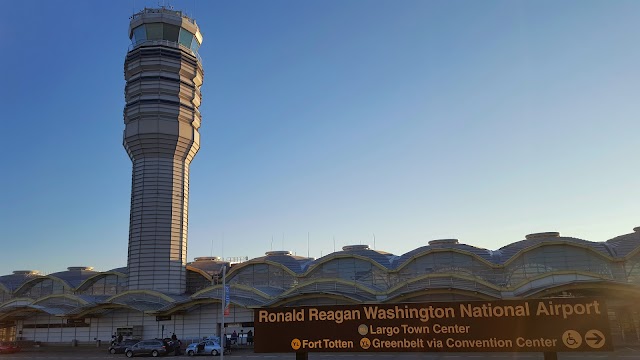 Ronald Reagan Washington National Airport Metro Station