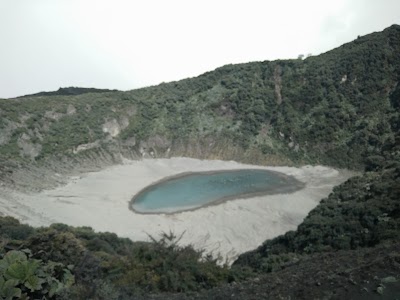 Photos of Crater Diego de La Haya