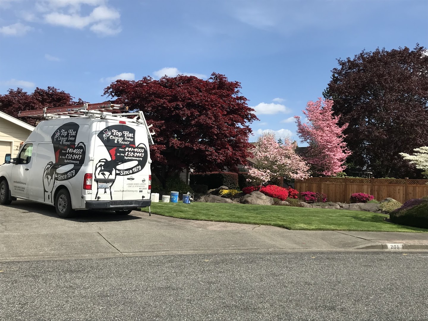 Top Hat Chimney Sweep & Repair - Professional chimney cleaning and repair services in Puyallup, Washington