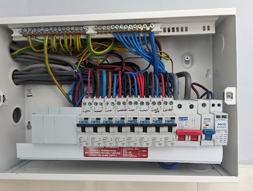 Aaron Button Electrical - Visual