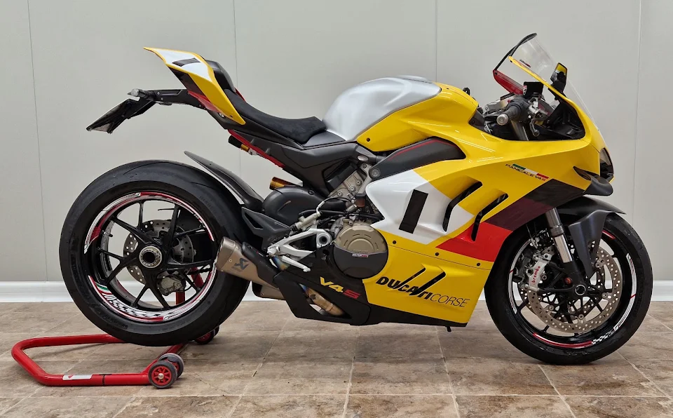 Vultur Bike - Exclusive Tuning & Fine Painting photo