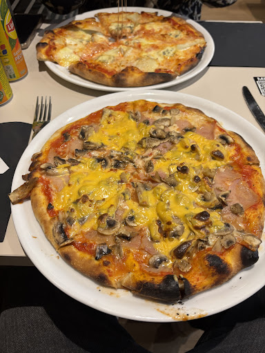 Photo 2 - Burger Mania Roanne