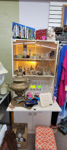 Lillian's Consignment and Furniture - Thumbnail
