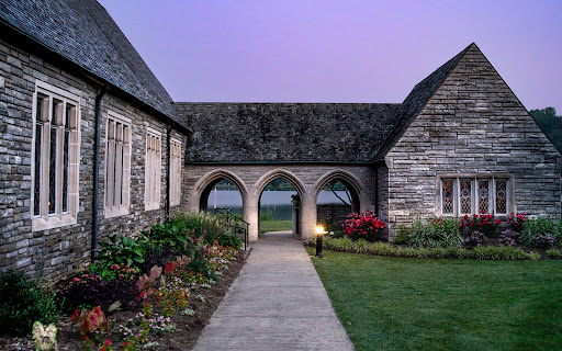 Memorial Chapel / Columbarium