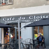 Café du cloitre à Villeneuve-lès-Avignon