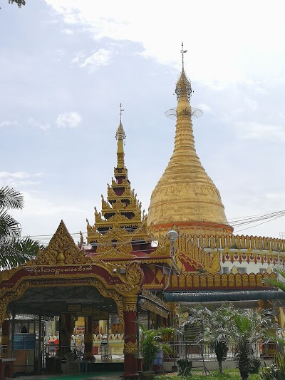 Photos of Golden Reclining Buddha Image