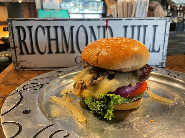 Bubba's Bistro by null