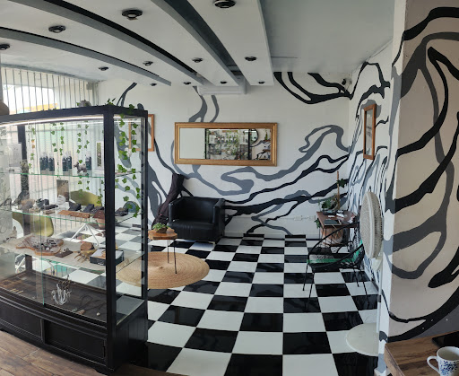 "PLASMA" Body Piercing - Tattoo & Smoke Shop