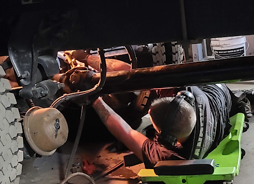 Landry's Truck Repair, LLC - United States