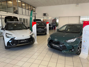 Photo n°28 de Toyota Amiens Gueudet 1880 à Rivery (Vendeur de voitures d'occasion)