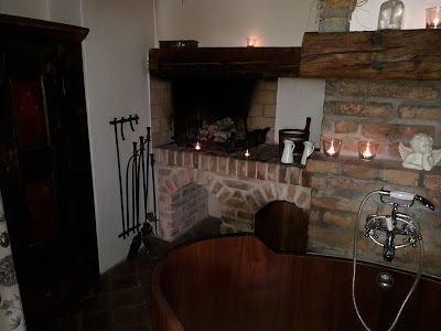 Photos of chateau Z&aacute;břeh