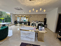 SHARON A - Coiffeur Plaisir à Plaisir