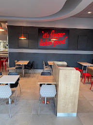 Photo n°87 de KFC Paris Place d'Italie à Paris (Restaurant de hamburgers)