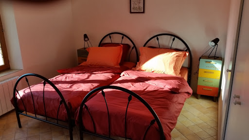 Photo de Mas du Perussier : Maisons de vacances, ch. d'hôtes, avec piscine, mariages réceptions, proche Lourmarin, Luberon 84 à Ansouis (84240)