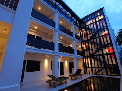 99 The Gallery Hotel 1