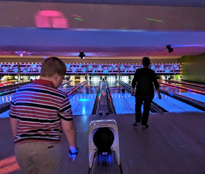 Play-Mor Lanes