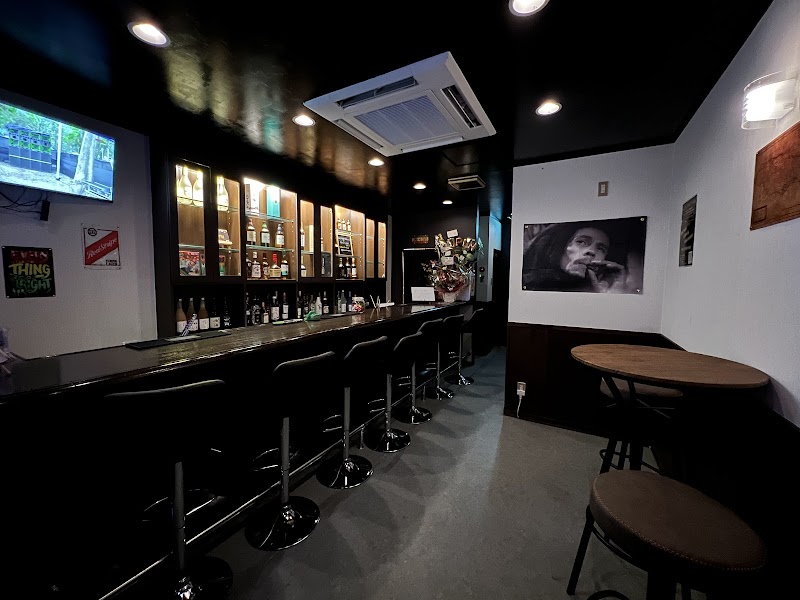 BAR CASSIA PARK（キャシャパーク）