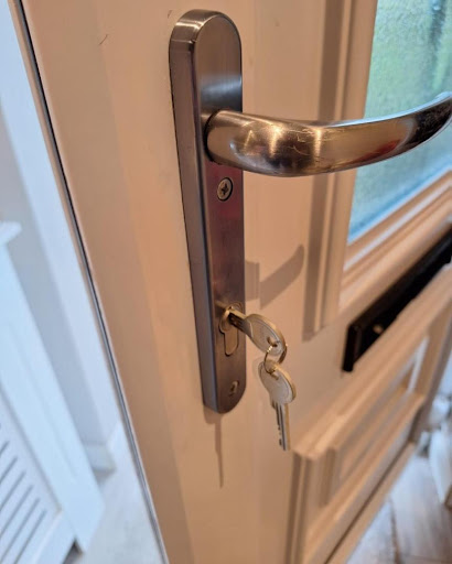 Seguridad Avanzada en tu Hogar: Cerrajeros Valencia Ensanche