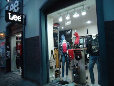 Photos of Lee