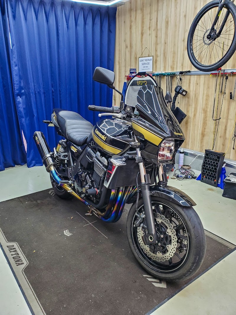 デントリペア・サービス海老名【DENT GARAGE】