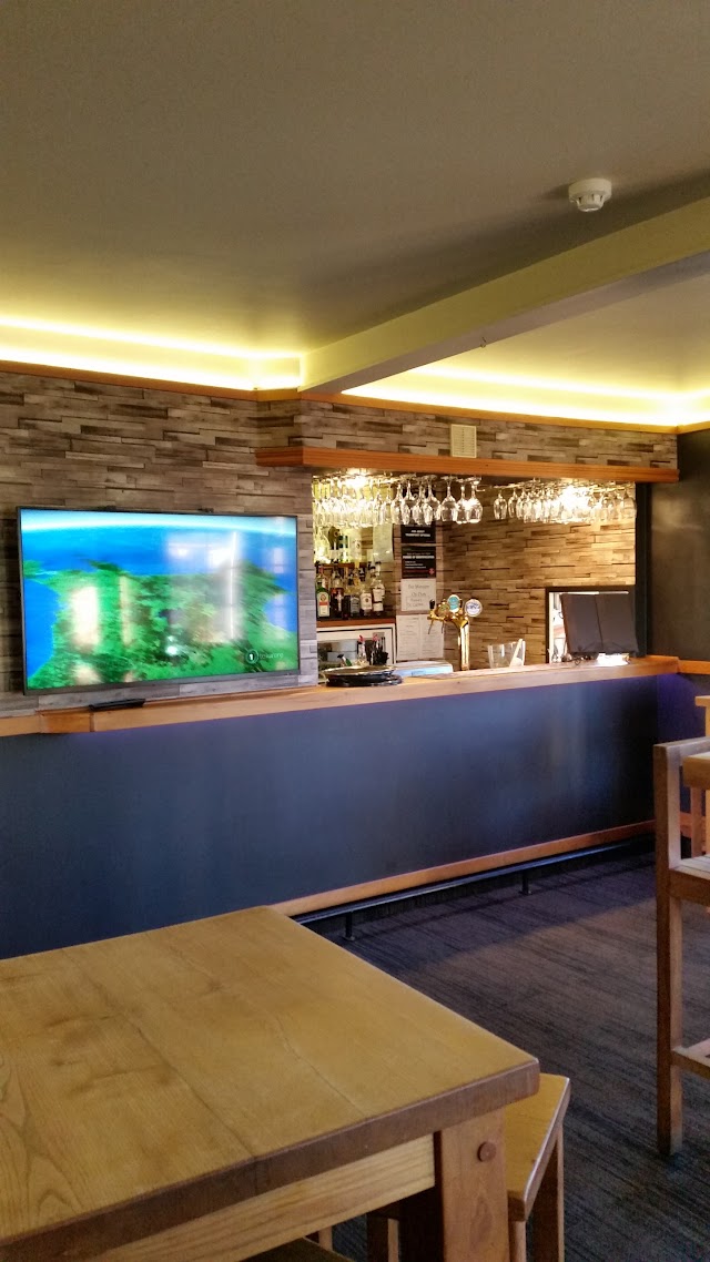 Gramado's Restaurant & Bar