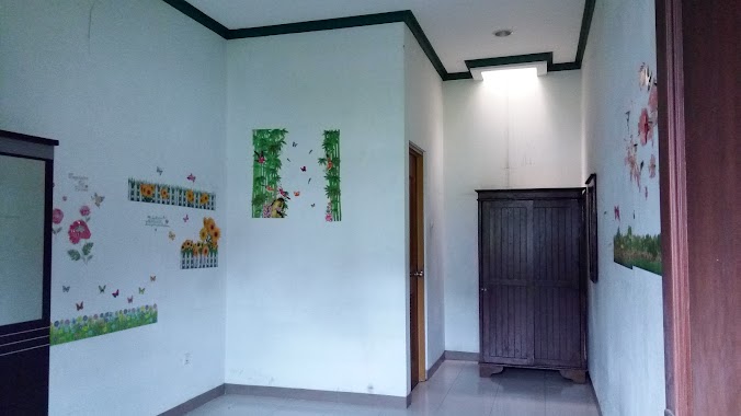 Kost Putri Griya Hijau 2, Author: Rocky Zhong