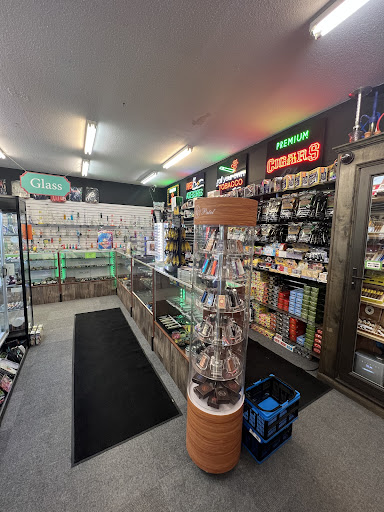 Delano Tobacco Store - Thumbnail