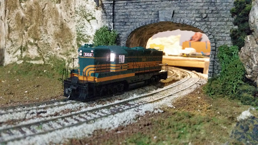 Scruffy's Auto Repair and More --- Model Railroad Division