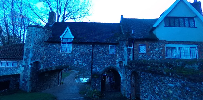 norfolktalesmyths.com
