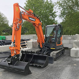 Photo n°2 de SANSOUCY Travaux Publics et Transports à Saffré (Service de transport)