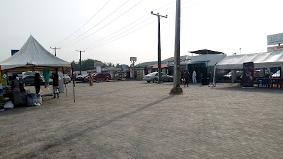Photos of Yomade Shopping Complex