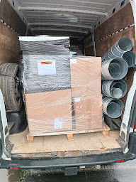 Photo n°2 de ENSTAHG TRANS à Saint-Julien-de-Coppel (Société de transport routier)