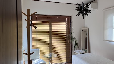 REST (女性専用リラクゼーションサロン)