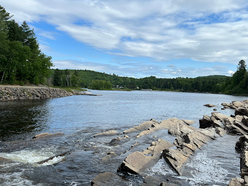 O Cascades De Rawdon