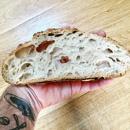 Photo n°29 de Boulangerie du Pain Perché à Botmeur (Boulangerie)