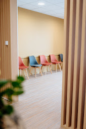 Photo n°3 de Dr Linda FEZZANI - Chirurgien-Dentiste à La Roche-sur-Yon (Médecin)