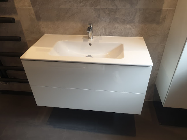 https://en-gb.facebook.com/pages/category/Plumbing-Service/DJM-Plumbing-Heating-741364176000411/