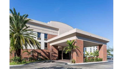 Days Inn & Suites by Wyndham Fort Myers Near JetBlue Park