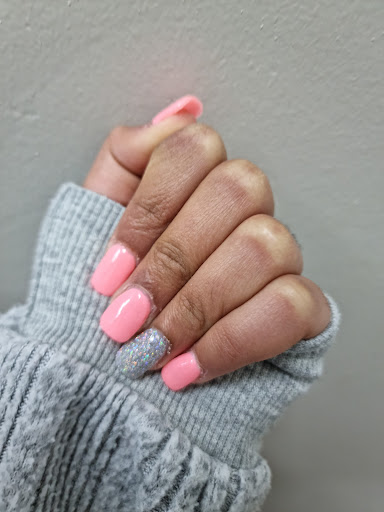 L & M Nails & Beauty