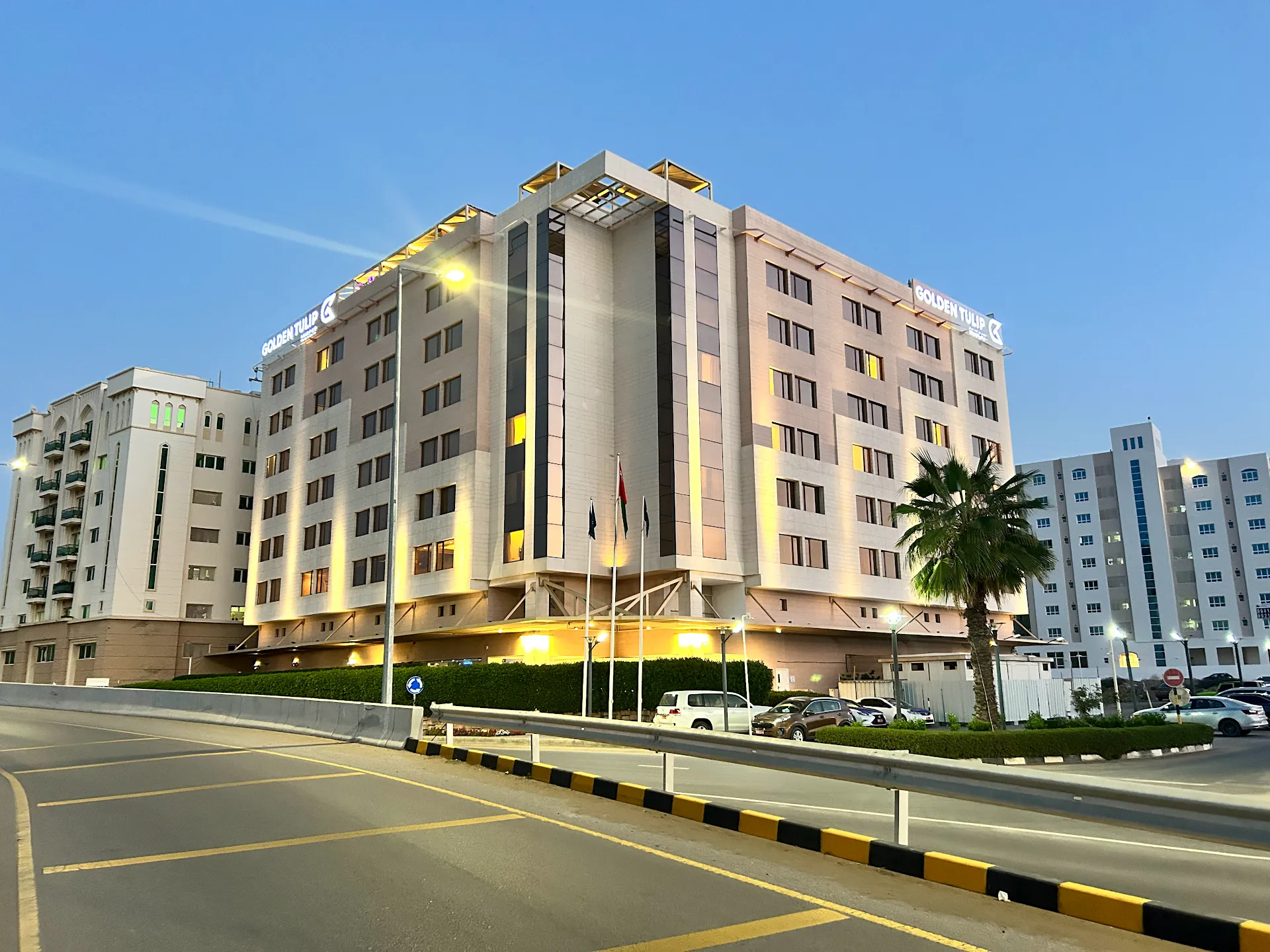 Golden Tulip Muscat