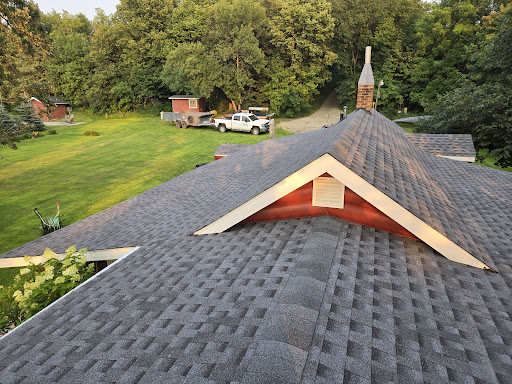Straw Hat Roofing and Construction