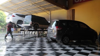 Photos of Cuci Mobil Compass