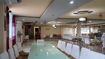 Photos of Hotel Highway Inn
