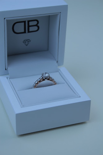 DBIJOU - Jubiler Piekary Śląskie | Pierścionki Zaręczynowe | Obrączki Ślubne | Biżuteria na Zamówienie | Pracownia Jubilerska