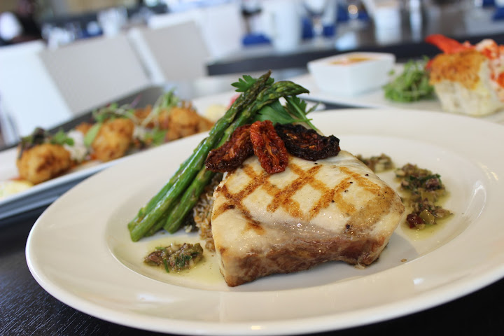 Coastal Blue Oceanside Bar & Grill by null