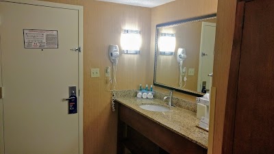 Holiday Inn Express Fairfax - Arlington Boulevard