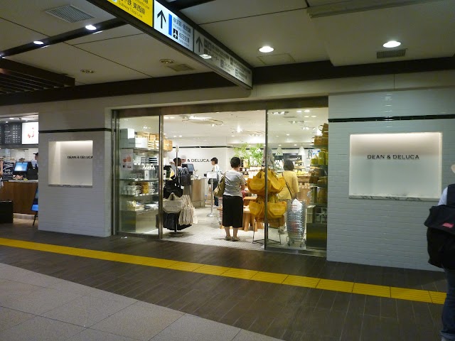 DEAN & DELUCA