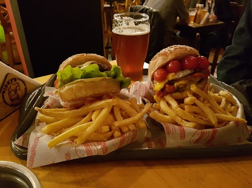 Ricky's Beer & Burger, Author: Belu Sarratea